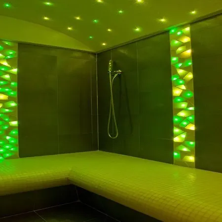 Moderno Otel