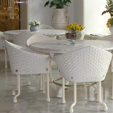 Moderno Otel
